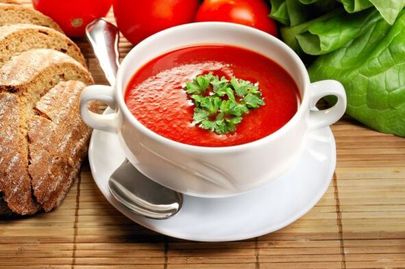 Drinking diet menu can be diversified with tomato soup